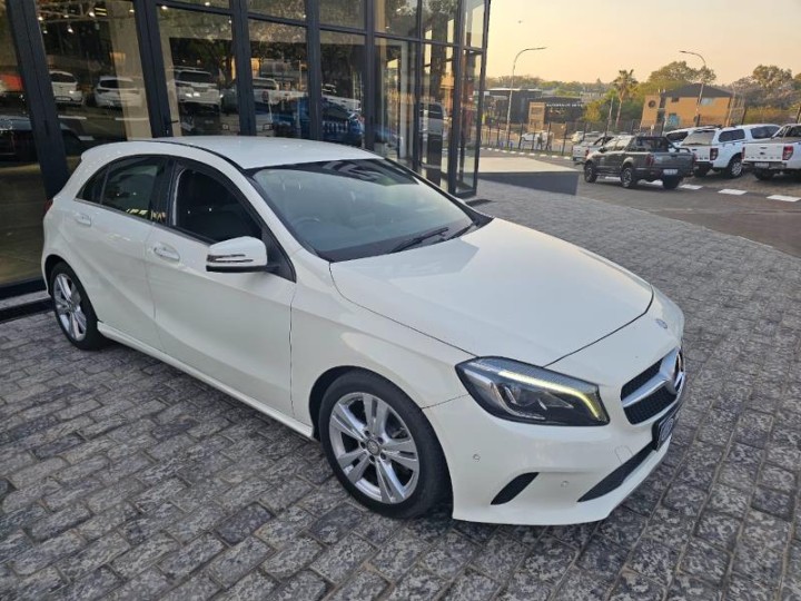 2016 MERCEDES-BENZ A CLASS A 200 URBAN A/T (Used) - Image 4