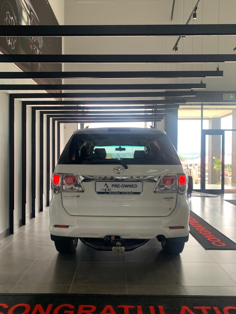 2012 TOYOTA FORTUNER 3.0D-4D 4X4 A/T (Used)
