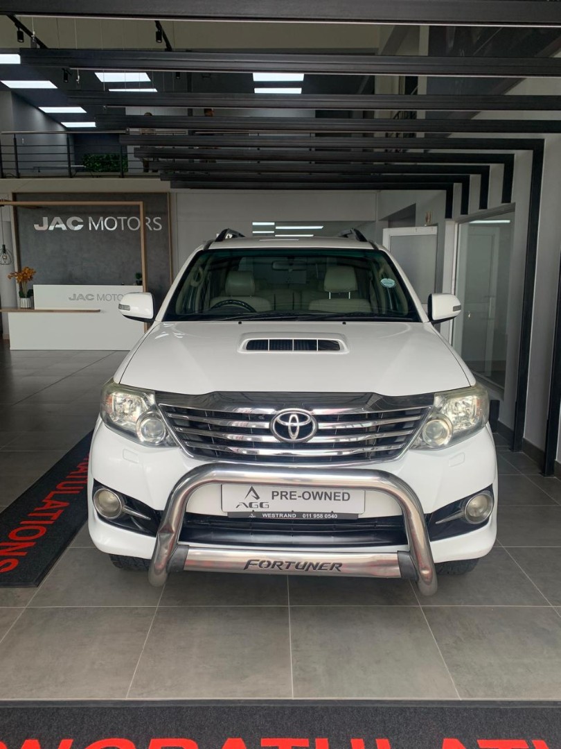 2012 TOYOTA FORTUNER 3.0D-4D 4X4 A/T (Used) - Image 3